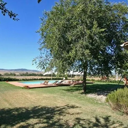 Sleeps 5 * Monticchiello